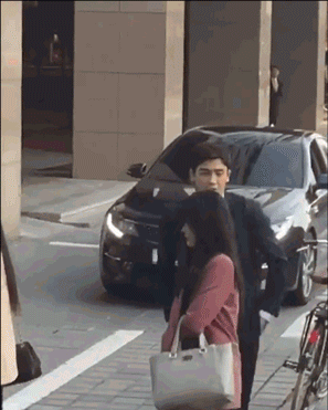 Loạt khoảnh khắc mĩ nam Hàn bỗng hóa bạch tuộc vì đụng trúng các quý ông cực phẩm