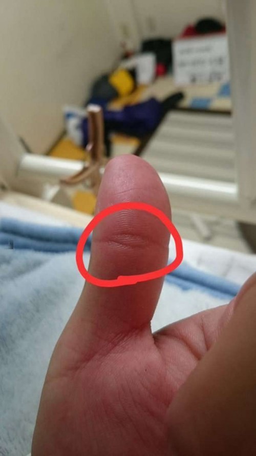 Liếc nhìn ngón tay cái, biết ngay bạn giàu nứt đố đổ vách hay nghèo rớt mồng tơi