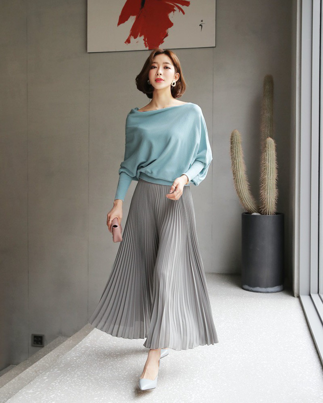 Mốt mới công sở: Quần ống rộng thùng thình nhìn tưởng váy này lại có khả năng giấu dáng rất tài tình Mốt mới công sở: Quần ống rộng thùng thình nhìn tưởng váy này lại có khả năng giấu dáng rất tài tình