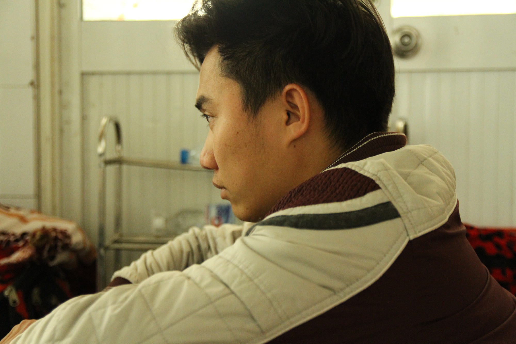 Nghi do mâu thuẫn bạn bè, cô gái xinh đẹp bị tẩm xăng thiêu sống trong lúc ngủ, mức độ bỏng toàn thân 92%