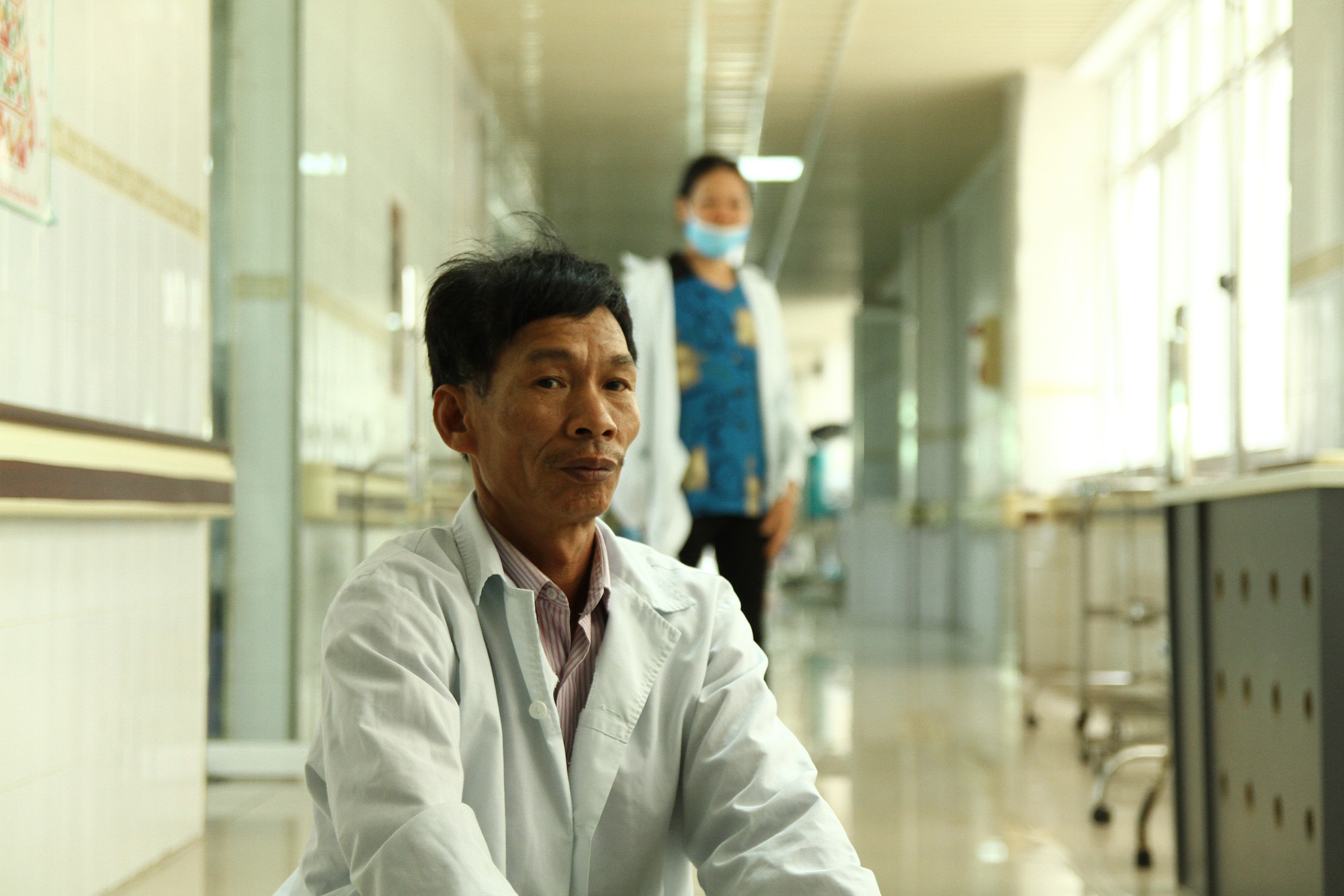 Nghi do mâu thuẫn bạn bè, cô gái xinh đẹp bị tẩm xăng thiêu sống trong lúc ngủ, mức độ bỏng toàn thân 92%