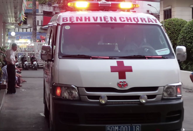 Vợ bỏ đi, người đàn ông Tiền Giang gửi con nhỏ lại quê nhà lên Sài Gòn nhận sự sống từ trái tim miền Bắc