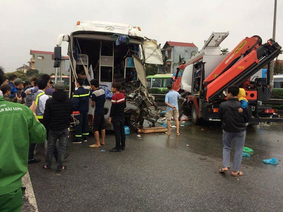 Giới tài xế phân tích lỗi xe cứu hỏa đi ngược chiều trên cao tốc