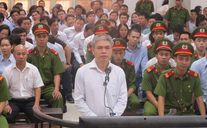 Nguyễn Xuân Sơn: Bị cáo đưa hàng trăm tỷ cho Ninh Văn Quỳnh