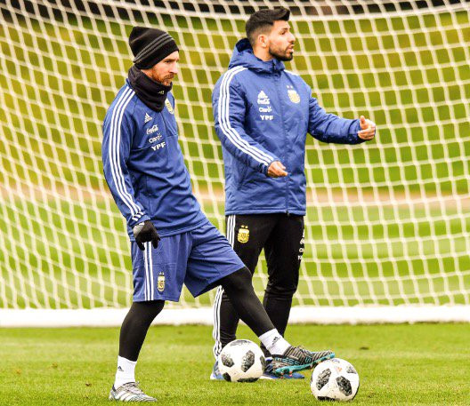 Messi: Tôi cố gắng bớt ích kỷ và giúp mọi đồng đội chơi tốt