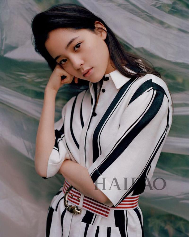 Ai mặc cũng đẹp, bảo sao kiểu đồ này lại hot đến thế!