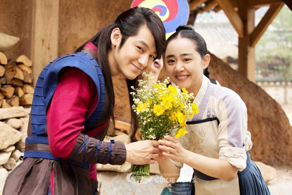Hoàng tử Gốm Kim Bum của Vườn Sao Băng năm nào giờ xuống sắc khó ai nhận ra