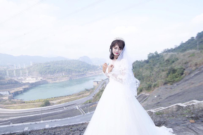 18 tuổi lấy chồng, 19 tuổi thành mẹ đơn thân, single mom hạnh phúc vì không chọn hy sinh để cho con có bố 18 tuổi lấy chồng, 19 tuổi thành mẹ đơn thân, single mom hạnh phúc vì không chọn hy sinh để cho con có bố