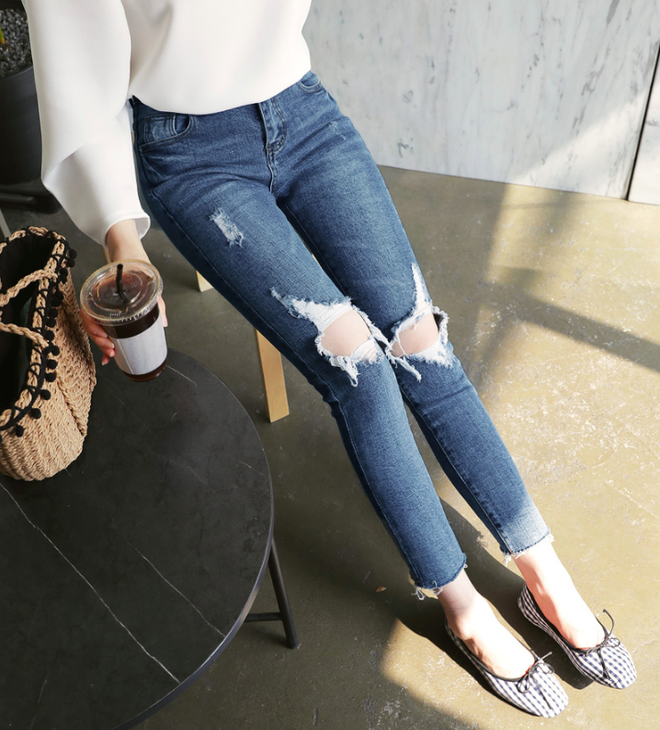 Các nàng đã biết cách kết hợp đúng quần và váy với 5 kiểu giày dép hot nhất hè này chưa Các nàng đã biết cách kết hợp đúng quần và váy với 5 kiểu giày dép hot nhất hè này chưa