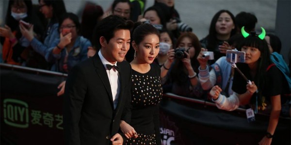 Trải qua 2 cuộc tình đẹp như mơ, những tài tử này giờ đây vẫn tiếp tục ế