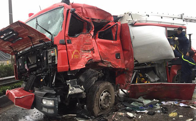 Chủ doanh nghiệp xe khách đâm xe cứu hỏa: Tài xế xe khách là tay lái cứng