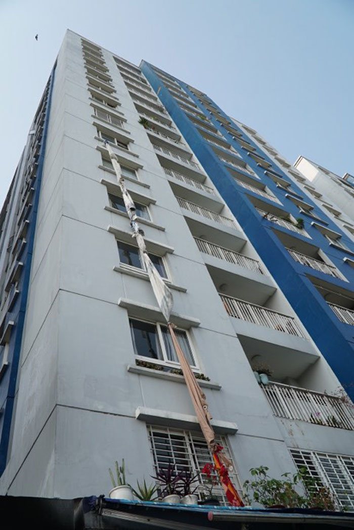 Cháy chung cư Carina Plaza: Nữ chủ tịch phường ngã từ tầng 14 tử vong