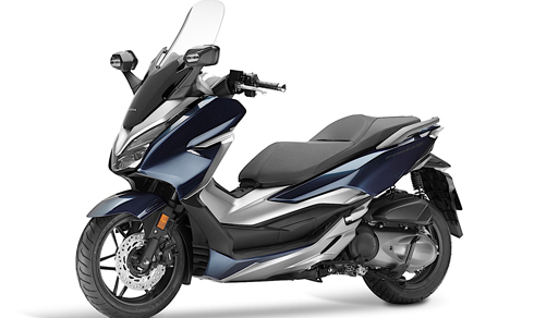 Honda hé lộ xe tay ga cao cấp Forza 300 tại Italy