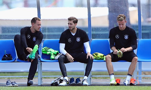 Joachim Low ra điều kiện để Neuer dự World Cup 2018