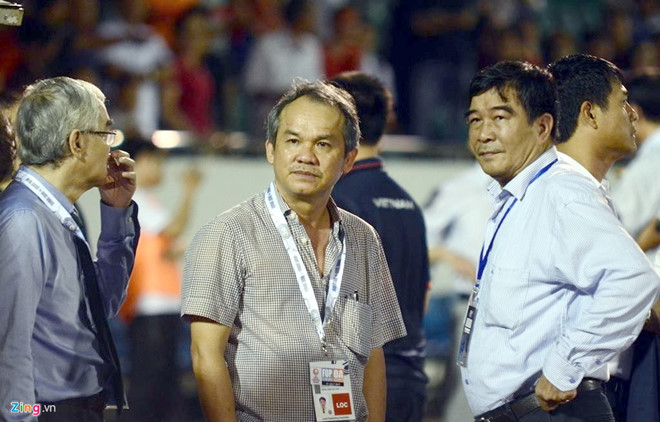 Nghe lời bầu Đức, HAGL đã sẵn sàng bỏ V.League từ vòng 4