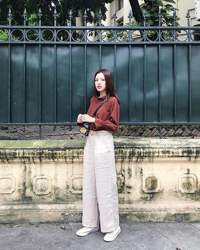 Thật khó hiểu khi mốt quần ống rộng cổ lổ sĩ lại khiến nhiều chị em say mê