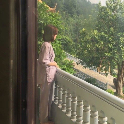 Những mỹ nhân showbiz Việt sau khi khuấy banh dư luận lại tìm về chốn nhà chùa thanh tịnh