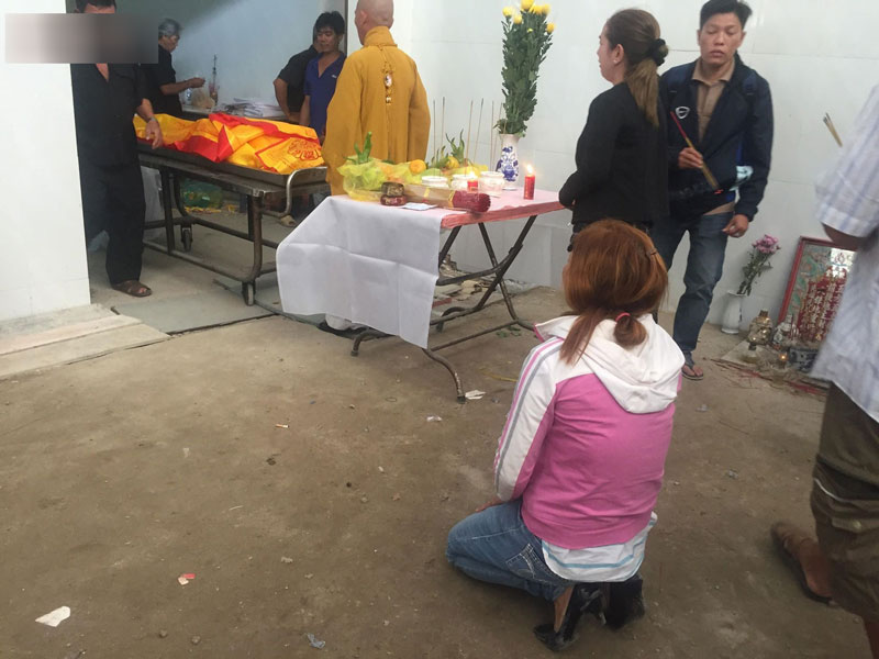 Xót xa cảnh 3 quan tài đặt cạnh nhau khi bà ngoại, con gái và cháu gái tử vong trong vụ cháy kinh hoàng