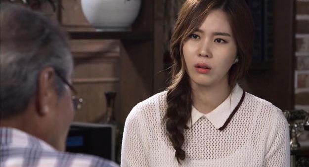 Sống chung với mẹ chồng có là gì so với ác mộng cùng người bố chồng quái chiêu