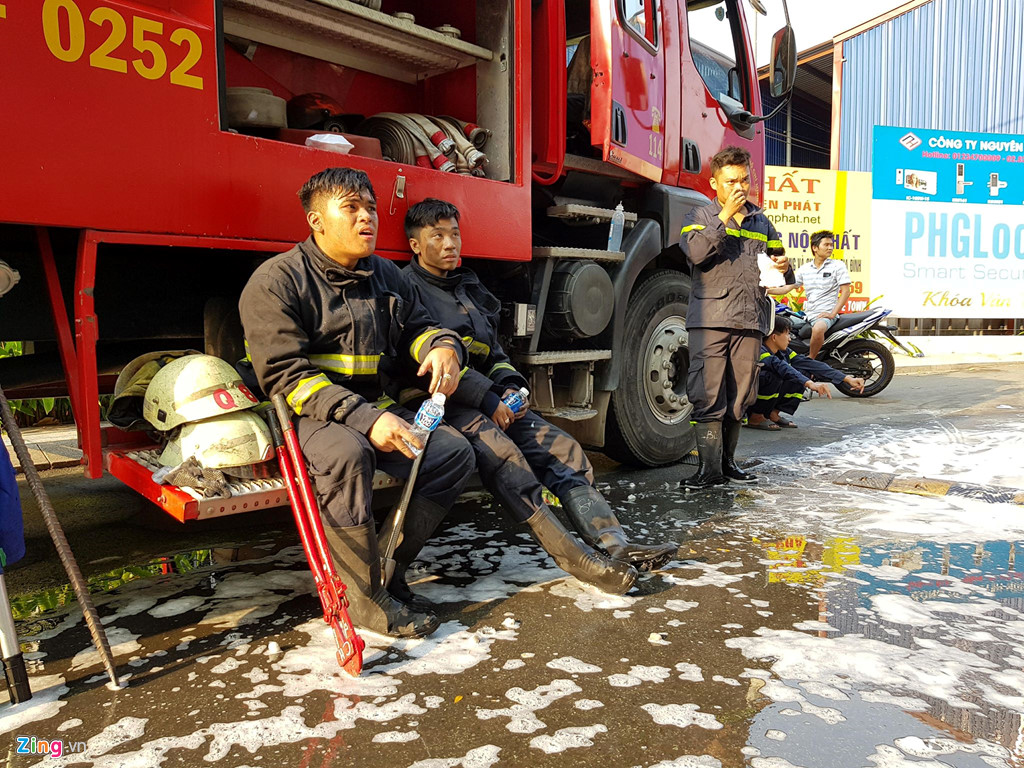 Không có còi báo cháy, dân mạnh ai nấy chạy