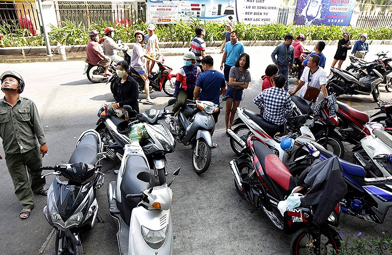 Trưa nay, cư dân Carina đã được xuống hầm lấy lại xe