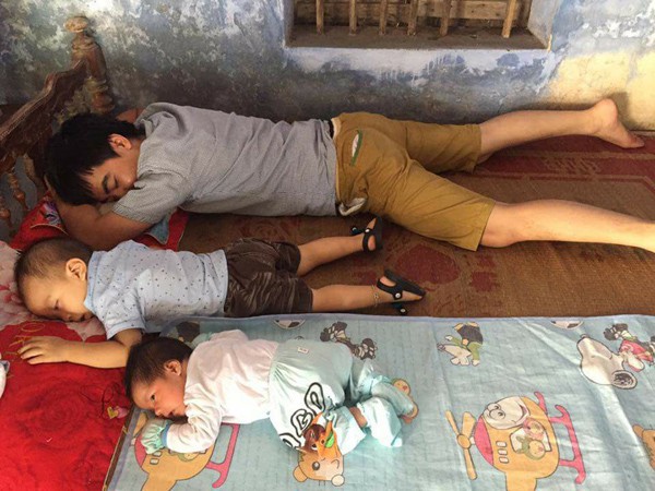 Ai bảo con gái sinh ra đã là người tình kiếp trước của bố, giờ mẹ làm gì cũng ‘ra rìa’