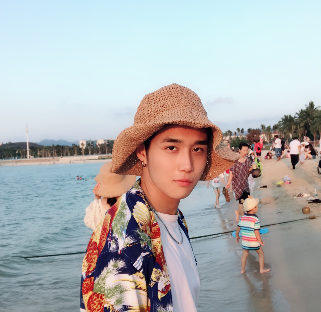 Chuyện tình đũa lệch của nàng béo 115 kg và người yêu hot boy