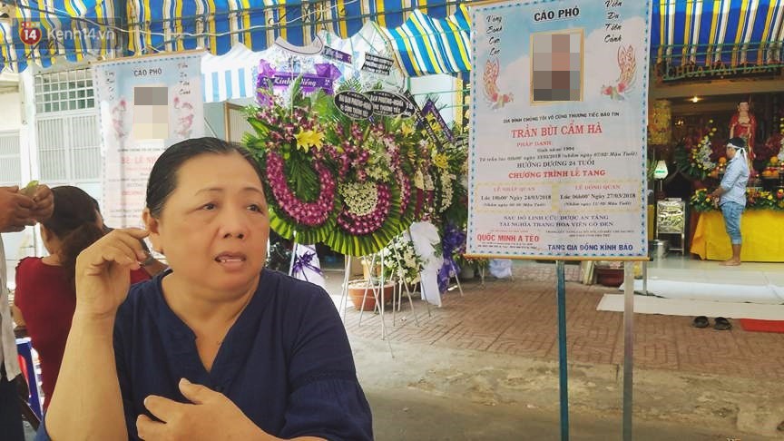 Nước mắt của gia đình có 3 người tử vong trong đám cháy chung cư Carina: Con tôi chết mà tay vẫn ôm đứa nhỏ vào lòng...