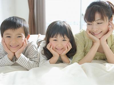 Tưởng vợ ở nhà trông con là nhàn nhã, rớt nước mắt khi đọc lá đơn vợ để lại