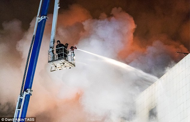 Cháy TTTM Nga: Xót xa lời nhắn của bé gái trong biển lửa