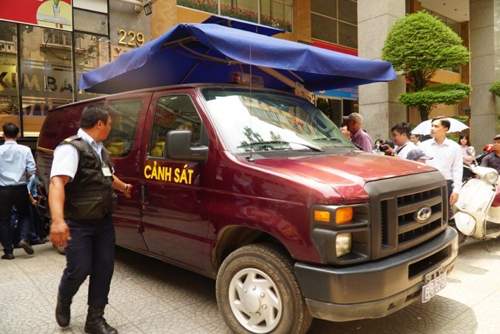 Vụ mất 245 tỷ đồng tiết kiệm: Bắt 2 nữ cán bộ Eximbank chi nhánh TP.HCM Vụ mất 245 tỷ đồng tiết kiệm: Bắt 2 nữ cán bộ Eximbank chi nhánh TP.HCM