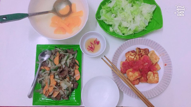 Chàng trai bị trêu là con gái vì phòng trọ quá sạch đẹp Chàng trai bị trêu là con gái vì phòng trọ quá sạch đẹp