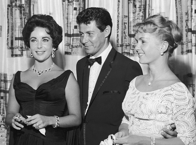 Người thứ 3 gây tranh cãi nhất lịch sử Hollywood: 2 lần giật chồng, 8 lần kết hôn nhưng cô đơn khi về già