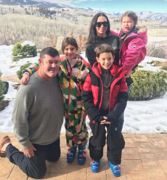 Tỷ phú sòng bài nhập viện tâm thần sau một năm chia tay Mariah Carey