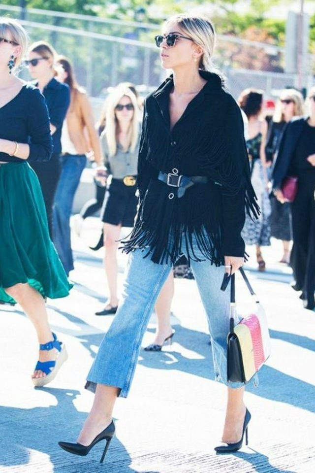 8 quy tắc mặc quần jeans lửng ống loe bạn gái nên biết