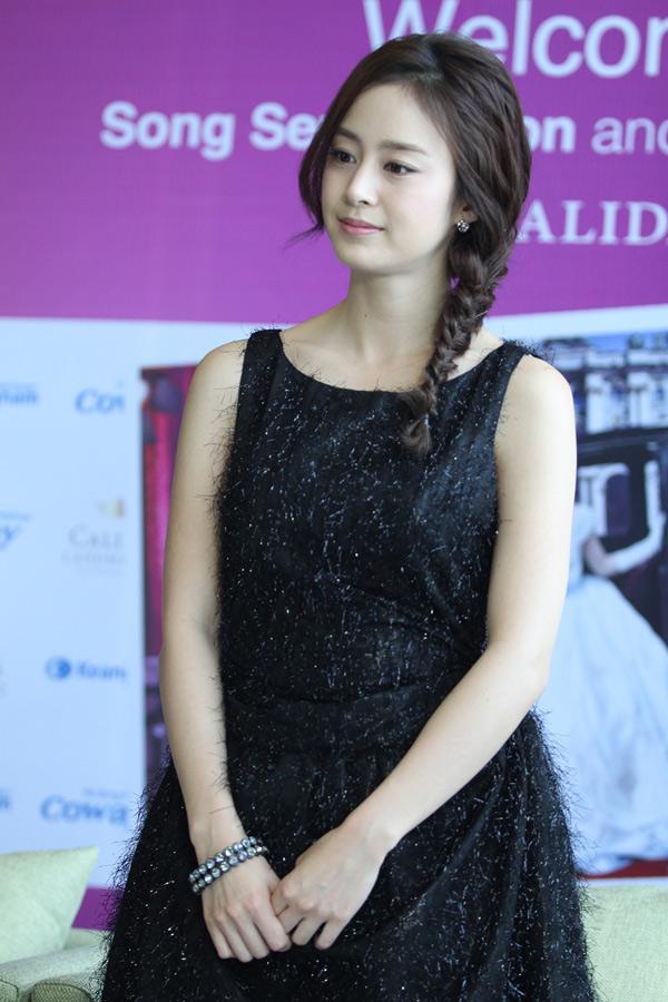 Thêm thông tin mới nhất về chuyến đi đến Việt Nam của Kim Tae Hee