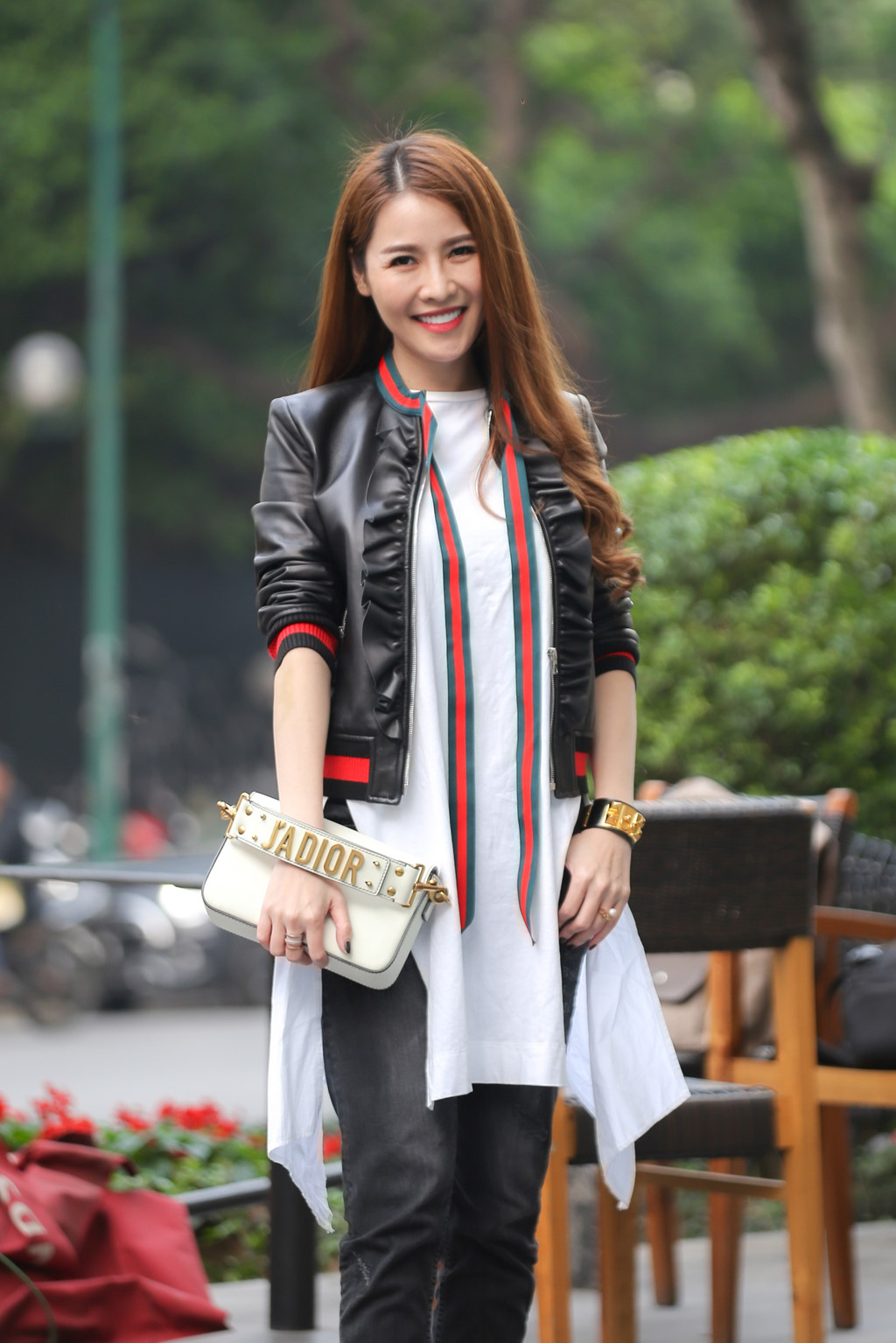 Quế Vân nói về tin đồn làm Tú bà showbiz