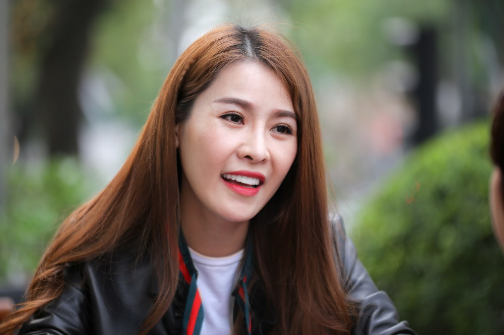 Quế Vân nói về tin đồn làm Tú bà showbiz