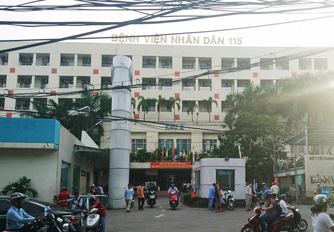 Vụ cháy nhà hai tầng khiến bé trai 2 tuổi tử vong: Chồng hoảng loạn tinh thần, vợ tiên lượng nặng