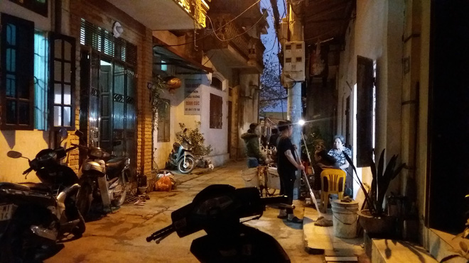 Hà Nội: Nữ giáo viên bị chồng cũ tạt axit ngay trước mặt bố đẻ và con gái 8 tuổi