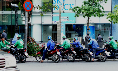 5 năm sóng gió của Uber và Grab ở Việt Nam