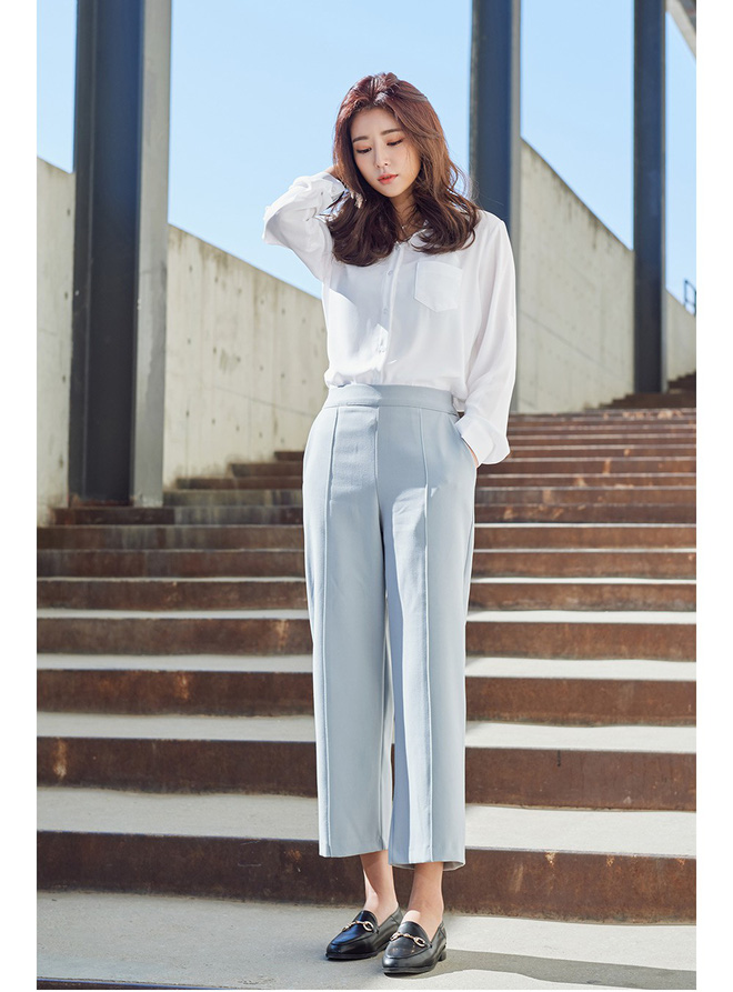 Đây chính là lý do vì sao quần vải đang dần chiếm chỗ của quần jeans trong tủ đồ của các nàng Đây chính là lý do vì sao quần vải đang dần chiếm chỗ của quần jeans trong tủ đồ của các nàng