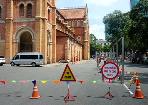 Tổng giáo phận TP HCM bị mạo danh quyên tiền trùng tu Nhà thờ Đức Bà