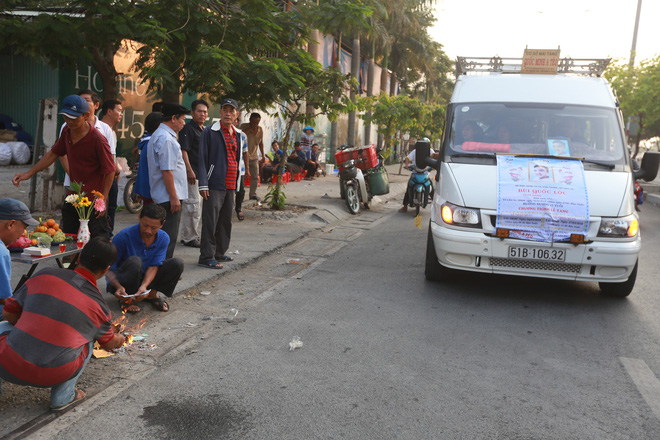 Vụ cháy chung cư Carina khiến 13 người chết: Thăm nhà lần cuối đi con ơi