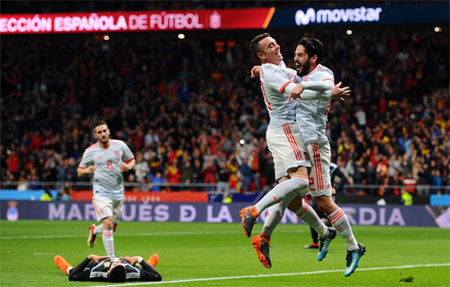 Truyền thông Argentina giận dữ vì thất bại trước Tây Ban Nha