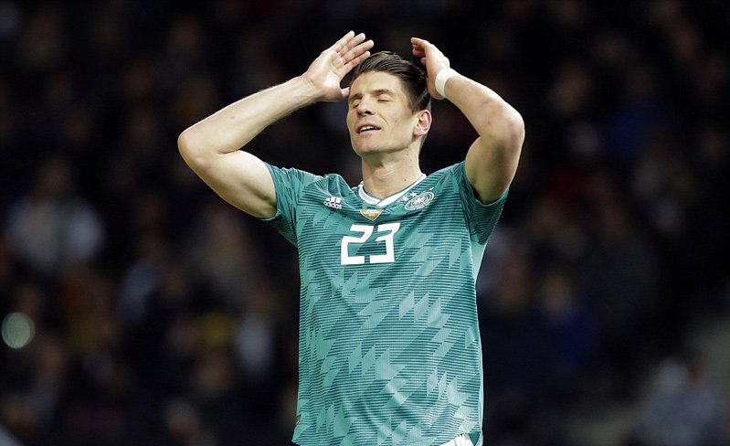 Brazil rửa hận, khiến xe tăng Đức bẽ mặt trên sân nhà