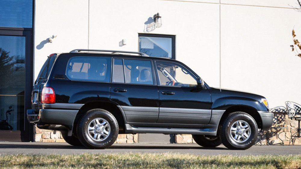Lexus LX470 đời 2001 gây sốc khi bán với giá 3,2 tỷ đồng Lexus LX470 đời 2001 gây sốc khi bán với giá 3,2 tỷ đồng
