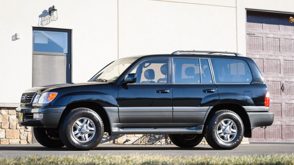 Lexus LX470 đời 2001 gây sốc khi bán với giá 3,2 tỷ đồng Lexus LX470 đời 2001 gây sốc khi bán với giá 3,2 tỷ đồng