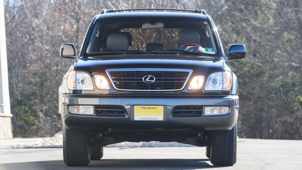 Lexus LX470 đời 2001 gây sốc khi bán với giá 3,2 tỷ đồng Lexus LX470 đời 2001 gây sốc khi bán với giá 3,2 tỷ đồng