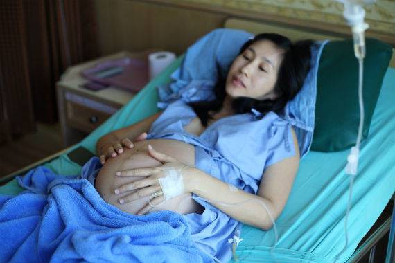 Không phải hôn nhân, phòng sinh mới là nấm mồ của tình yêu - câu chuyện được nhiều chị em đồng cảm, xót xa nhất ngày hôm nay